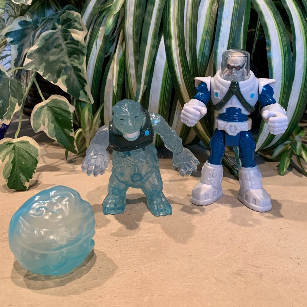 Batman’s Mr. Freeze and Ice Bear Posable Action Figures
